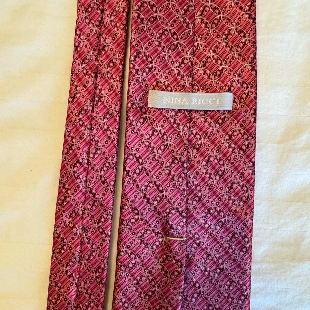 Nina Ricci Red Patterned Silk Tie
